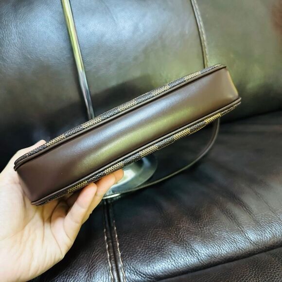 Louis Vuitton Pochette Accessories Damier Ebene - Picture 7 of 15
